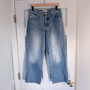 Levi’s premium Ribcage straight jeans 31